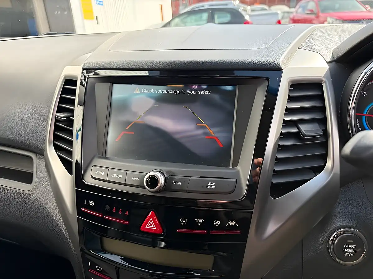Used 2018 Ssangyong Tivoli Elx Silver - Interior and Exterior details 14
