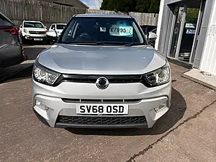Used 2018 Ssangyong Tivoli Elx Silver - Interior and Exterior details 2