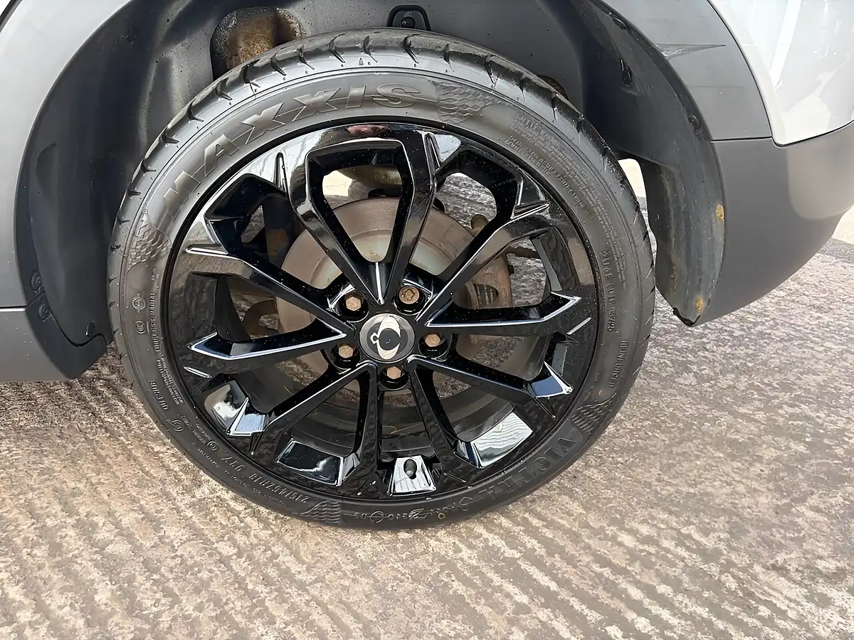 Used 2018 Ssangyong Tivoli Elx Silver - Interior and Exterior details 3