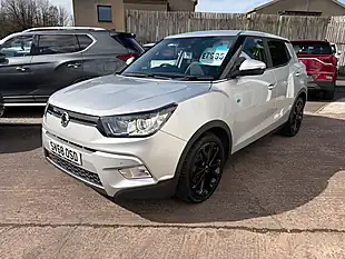 Used 2018 Ssangyong Tivoli Elx Silver - Interior and Exterior details 4