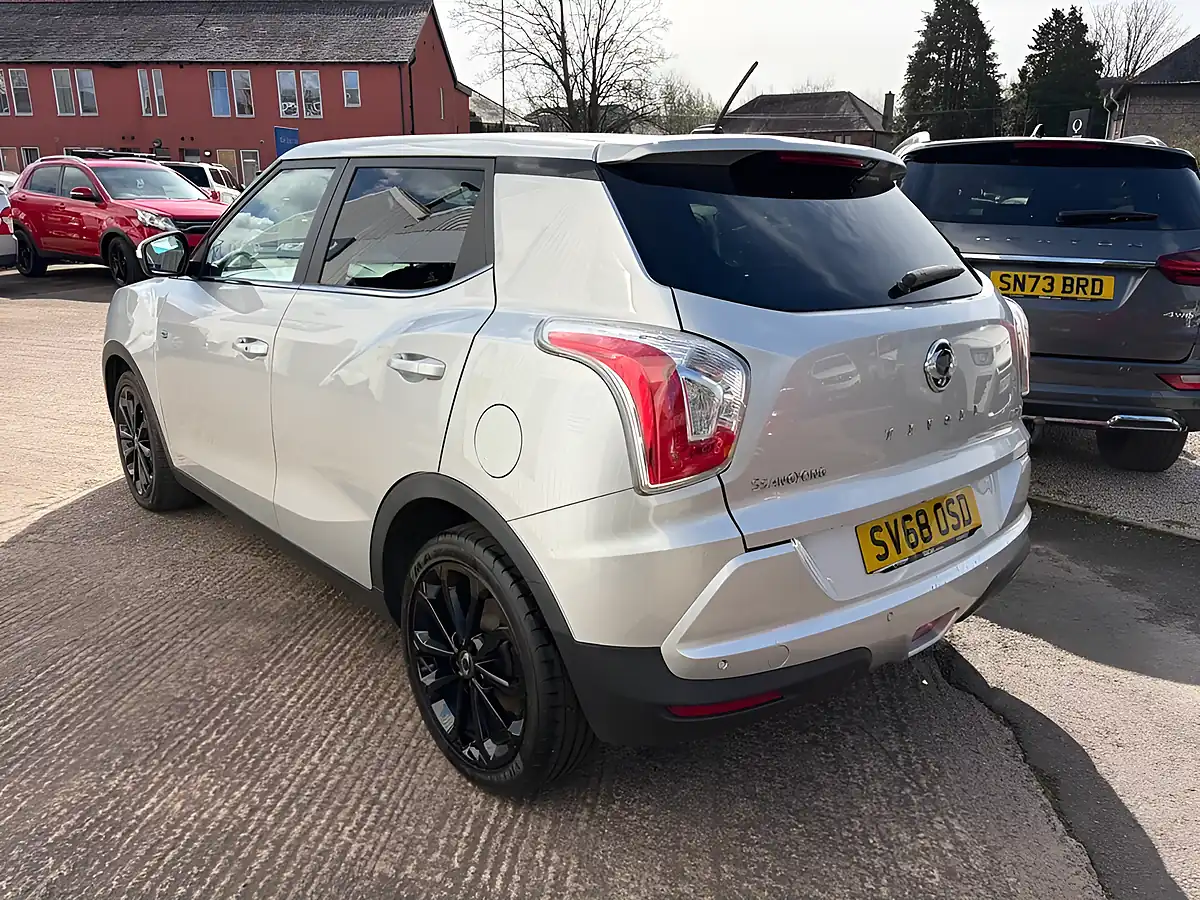 Used 2018 Ssangyong Tivoli Elx Silver - Interior and Exterior details 6