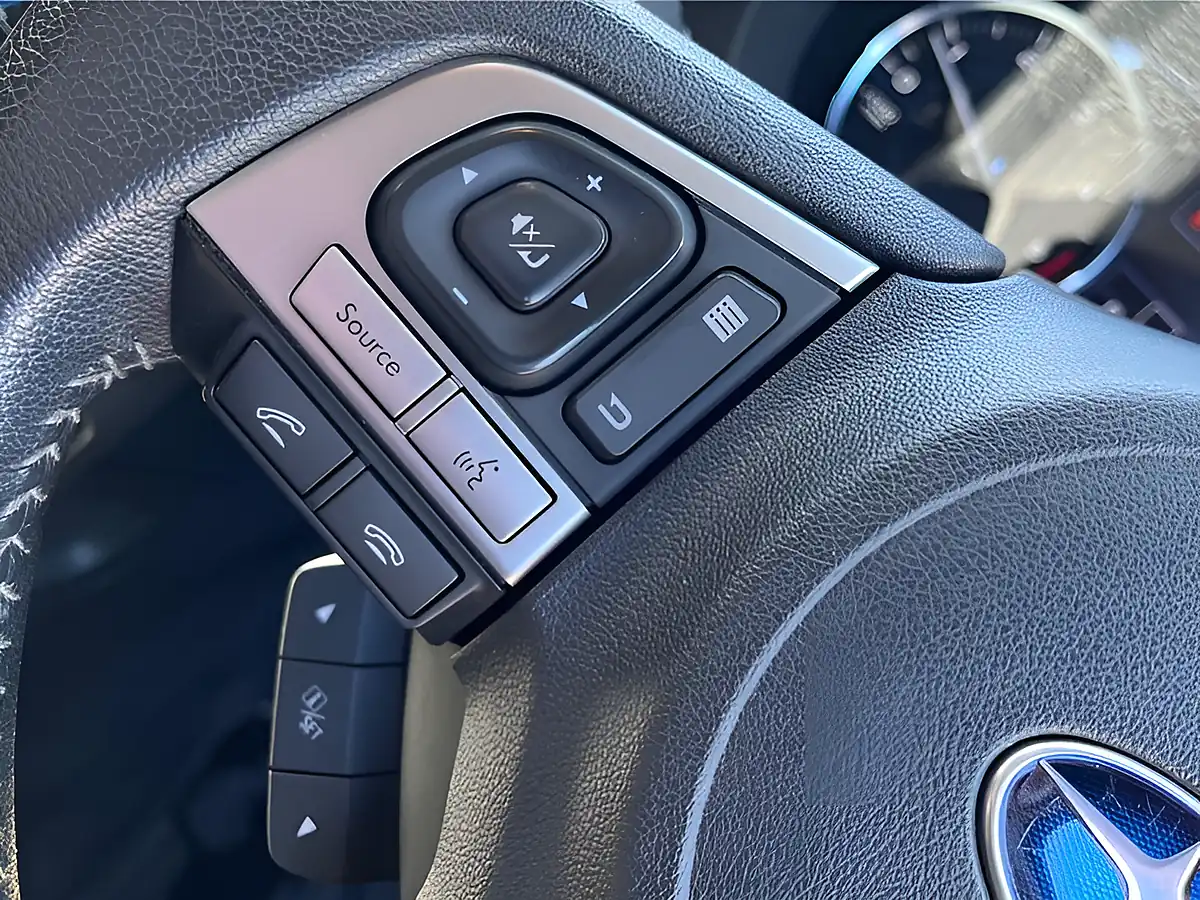 Used 2018 Subaru Forester D Xc Gold - Interior and Exterior details 12