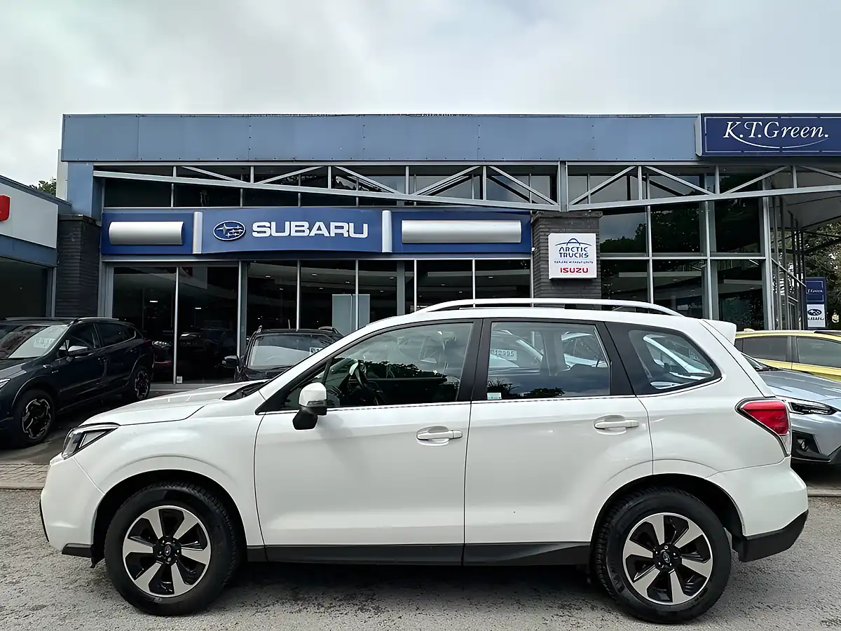Used 2018 Subaru Forester Xe White - Interior and Exterior details 2