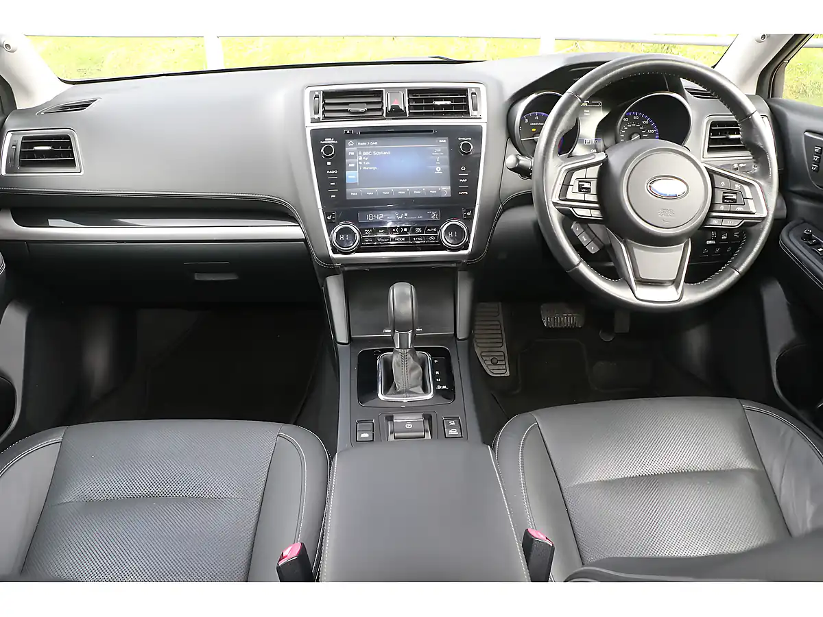Used 2018 Subaru Outback Se Premium Dark Blue - Interior and Exterior details 11
