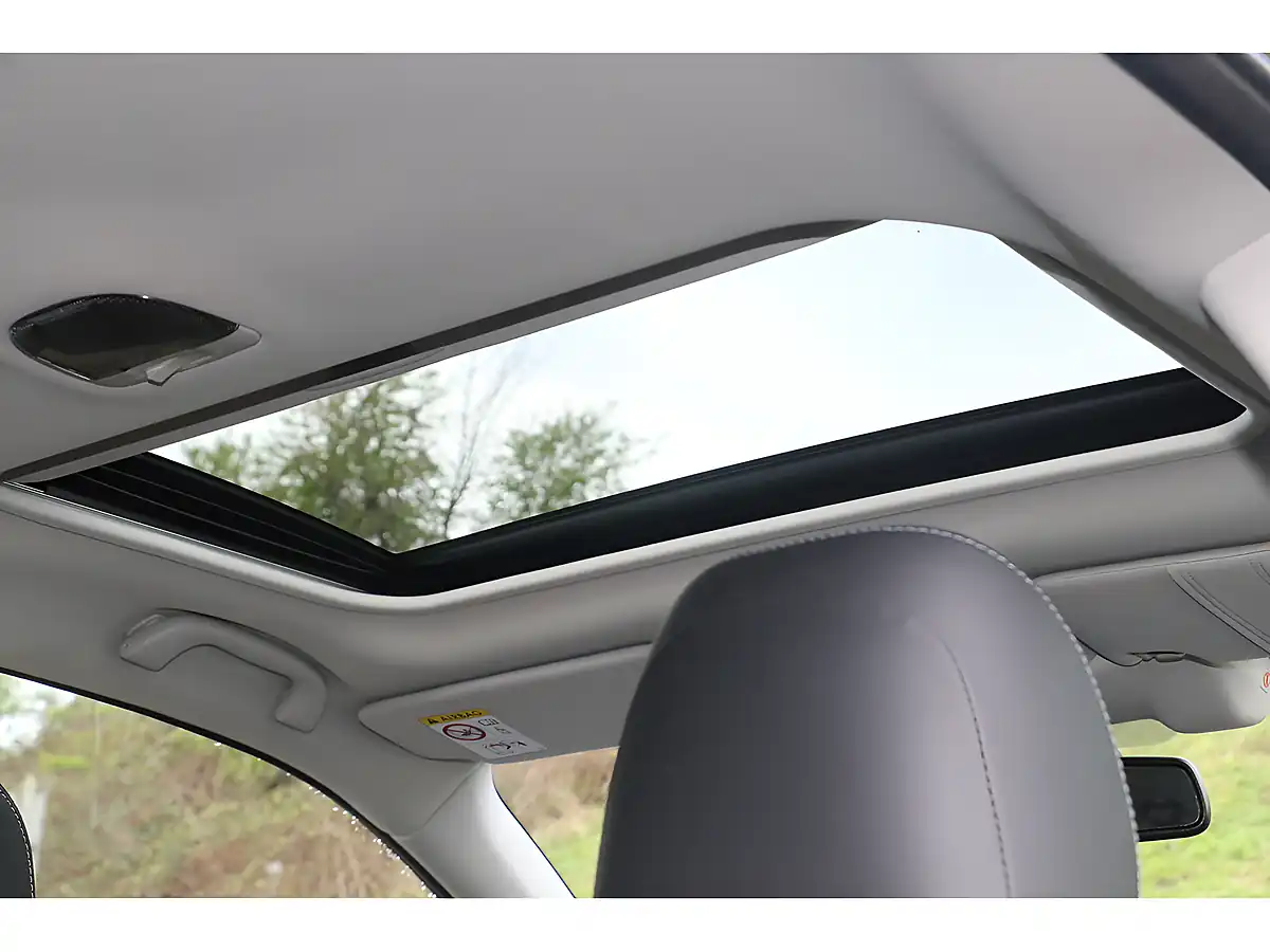 Used 2018 Subaru Outback Se Premium Dark Blue - Interior and Exterior details 13