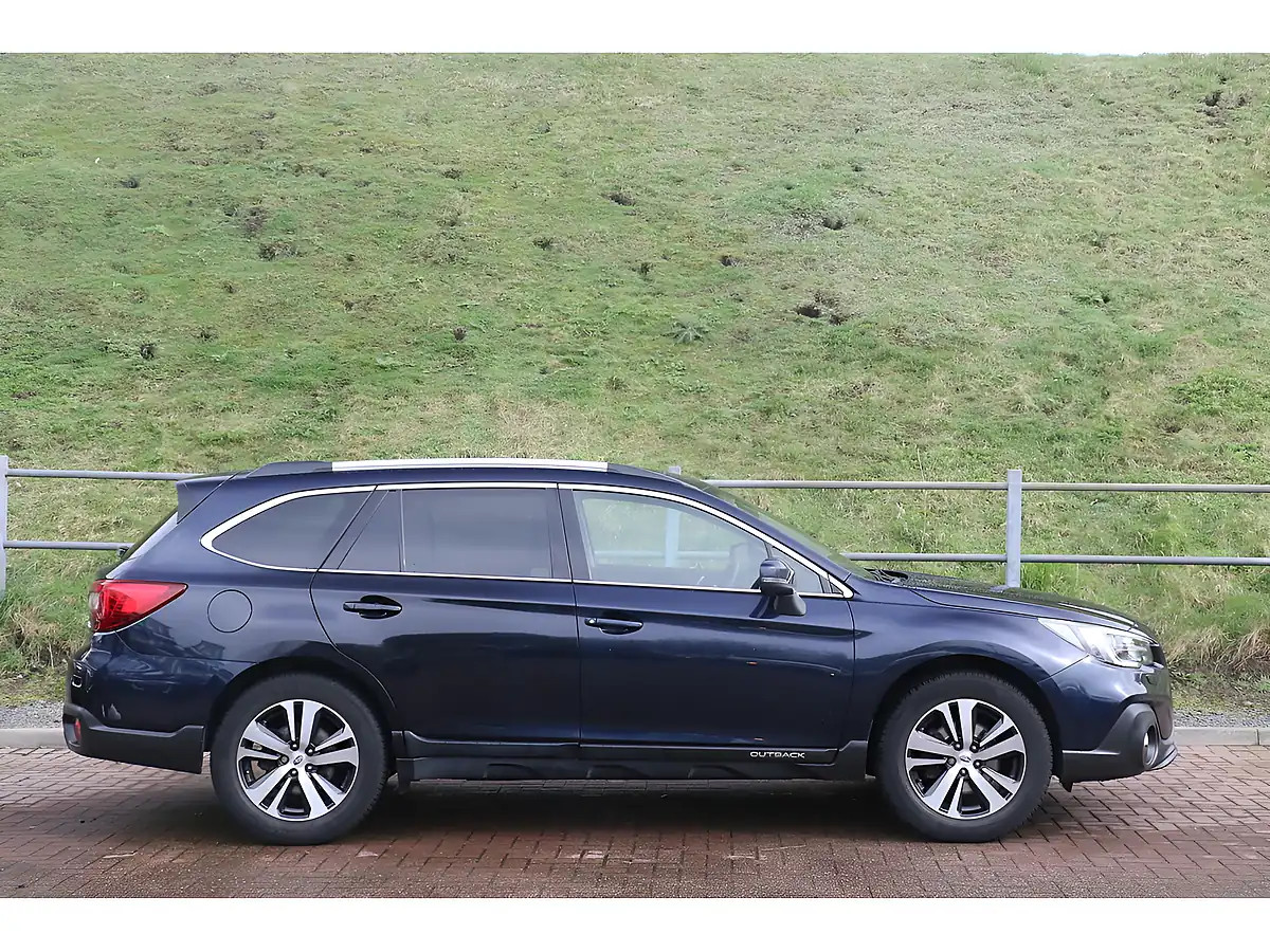 Used 2018 Subaru Outback Se Premium Dark Blue - Interior and Exterior details 3