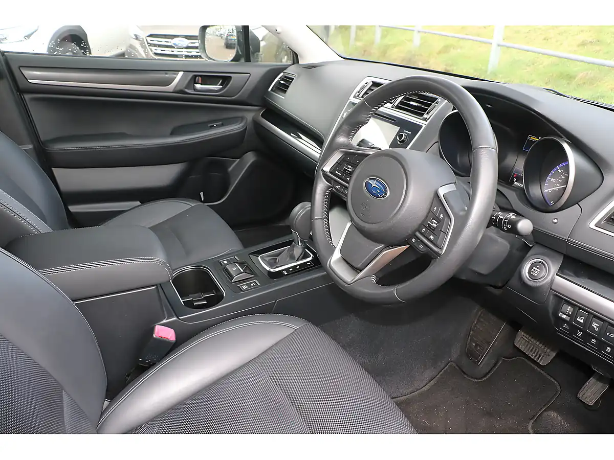Used 2018 Subaru Outback Se Premium Dark Blue - Interior and Exterior details 6