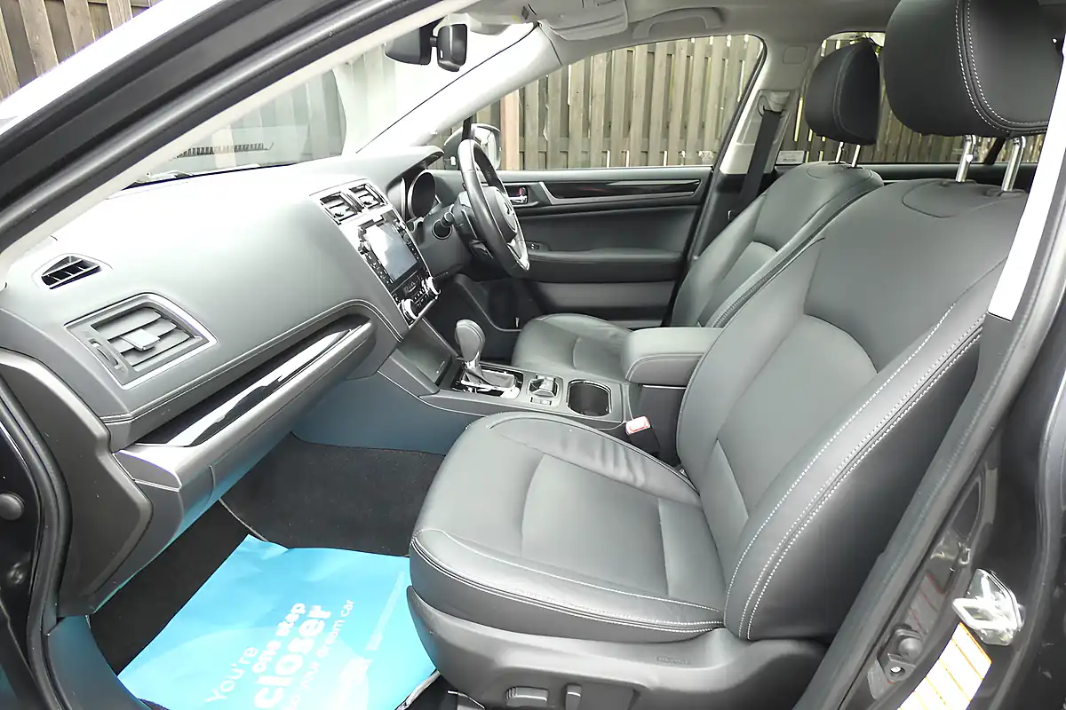 Used 2018 Subaru Outback Se Premium Grey - Interior and Exterior details 12