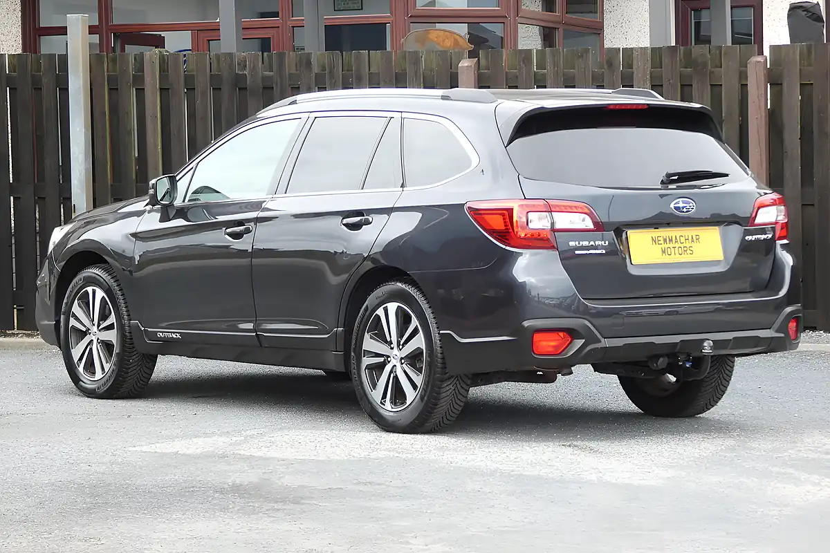 Used 2018 Subaru Outback Se Premium Grey - Interior and Exterior details 4