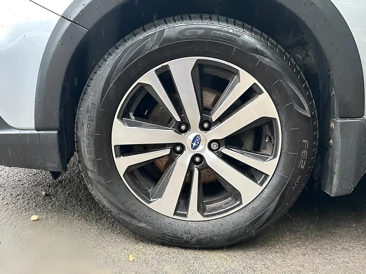 Used 2018 Subaru Outback Se Premium Silver - Interior and Exterior details 20