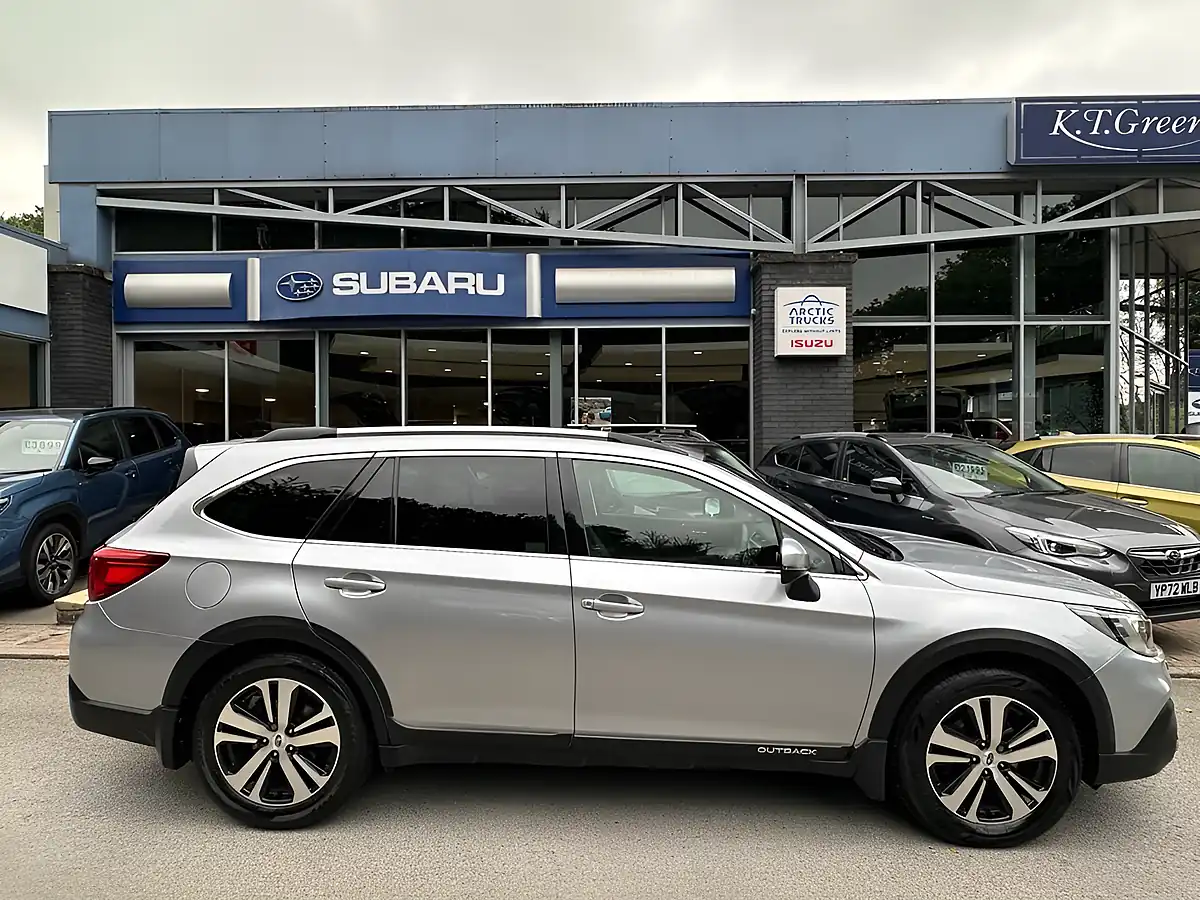 Used 2018 Subaru Outback Se Premium Silver - Interior and Exterior details 5