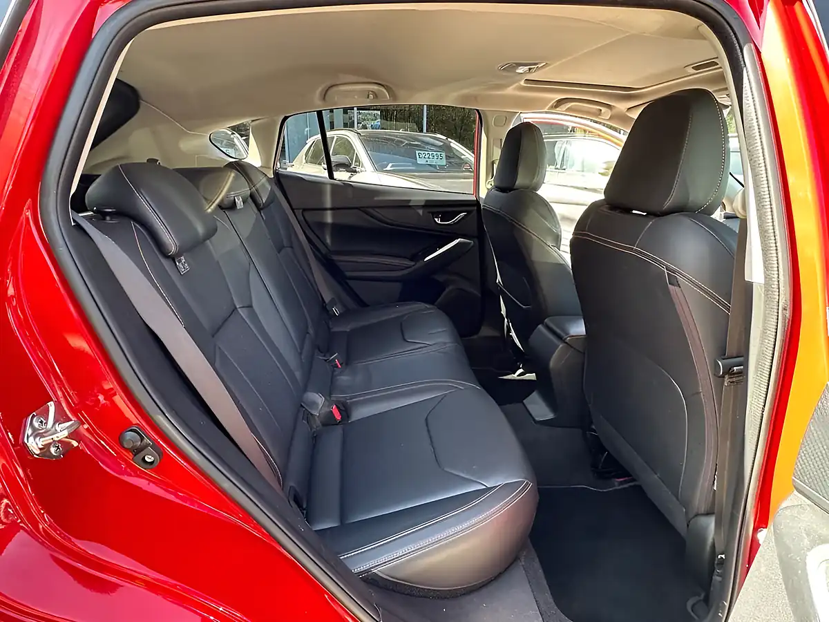 Used 2018 Subaru Xv Se Premium Red - Interior and Exterior details 12