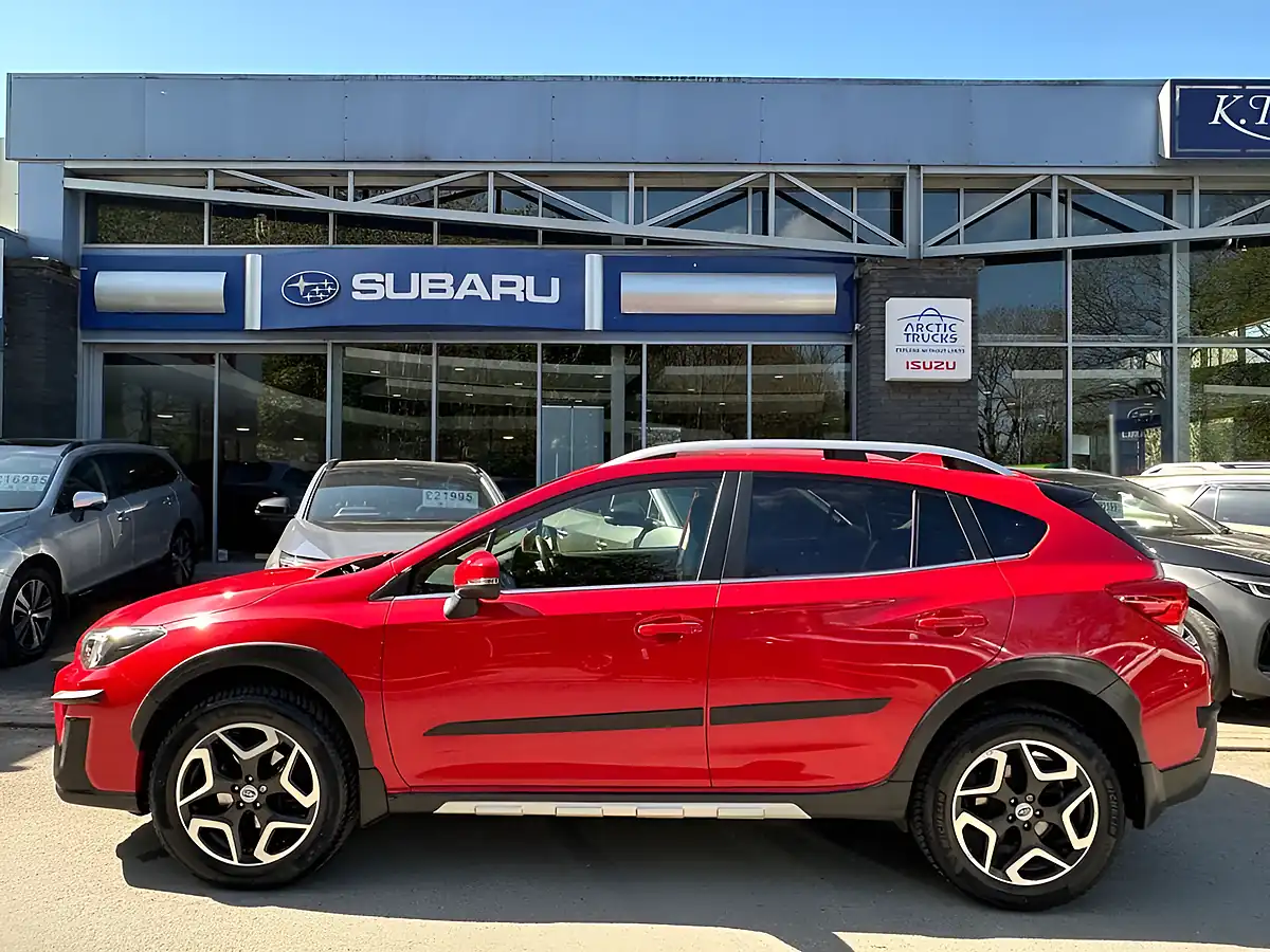 Used 2018 Subaru Xv Se Premium Red - Interior and Exterior details 2