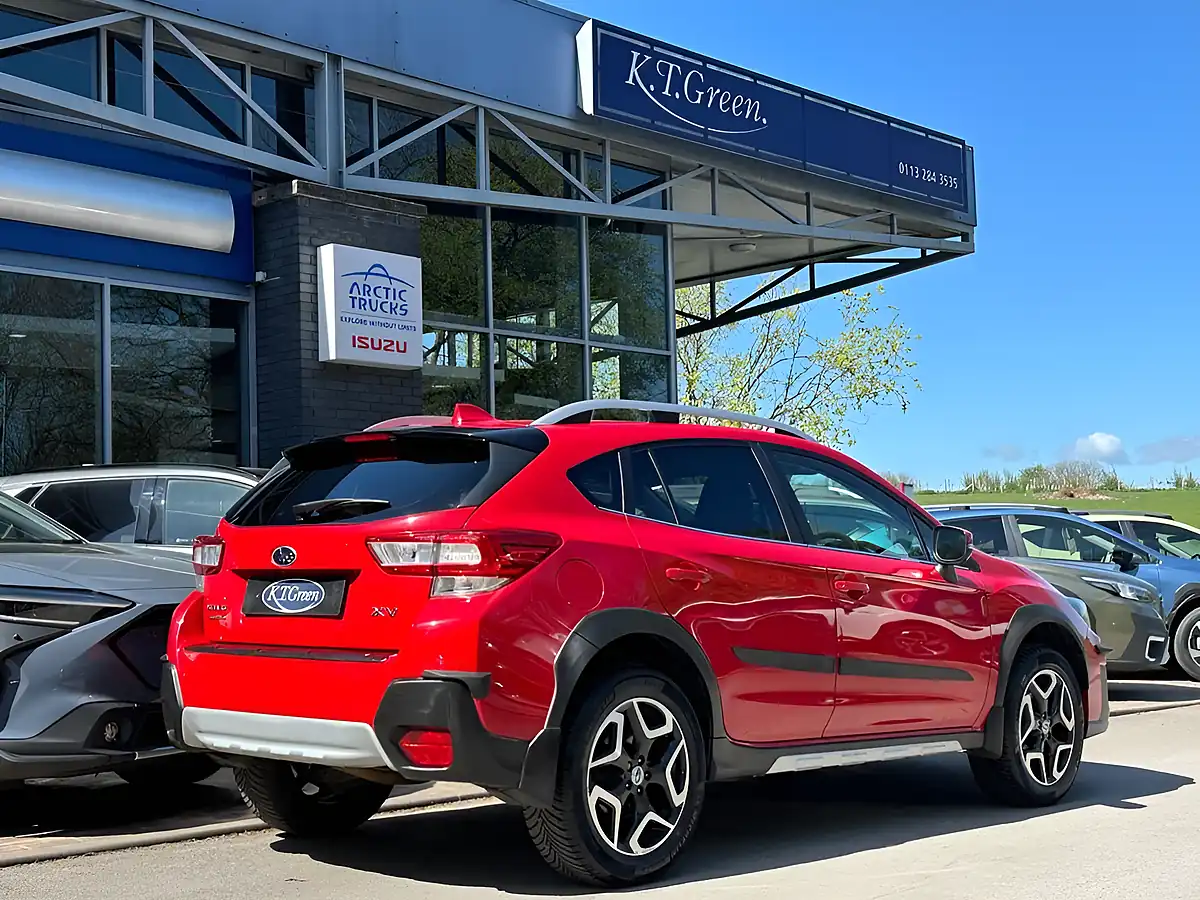 Used 2018 Subaru Xv Se Premium Red - Interior and Exterior details 4