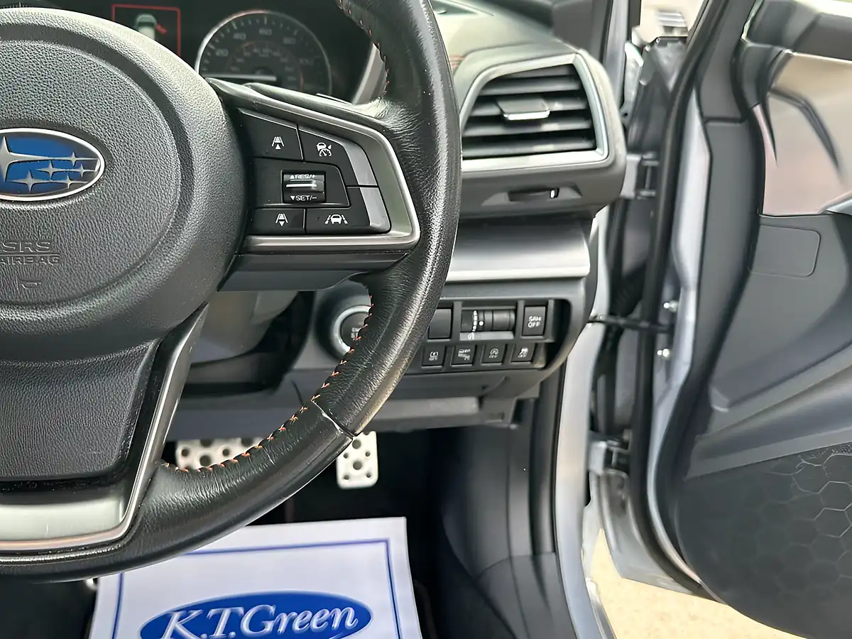 Used 2018 Subaru Xv Se Premium Silver - Interior and Exterior details 17