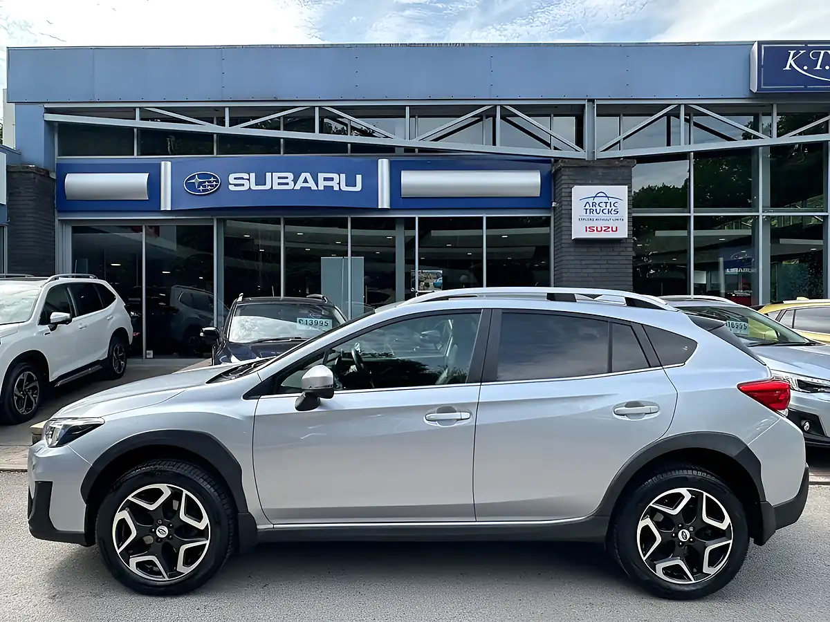 Used 2018 Subaru Xv Se Premium Silver - Interior and Exterior details 2