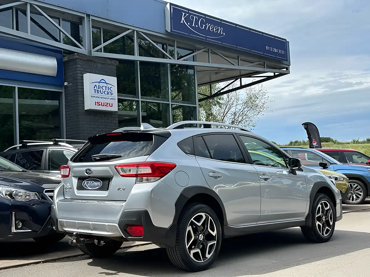 Used 2018 Subaru Xv Se Premium Silver - Interior and Exterior details 4