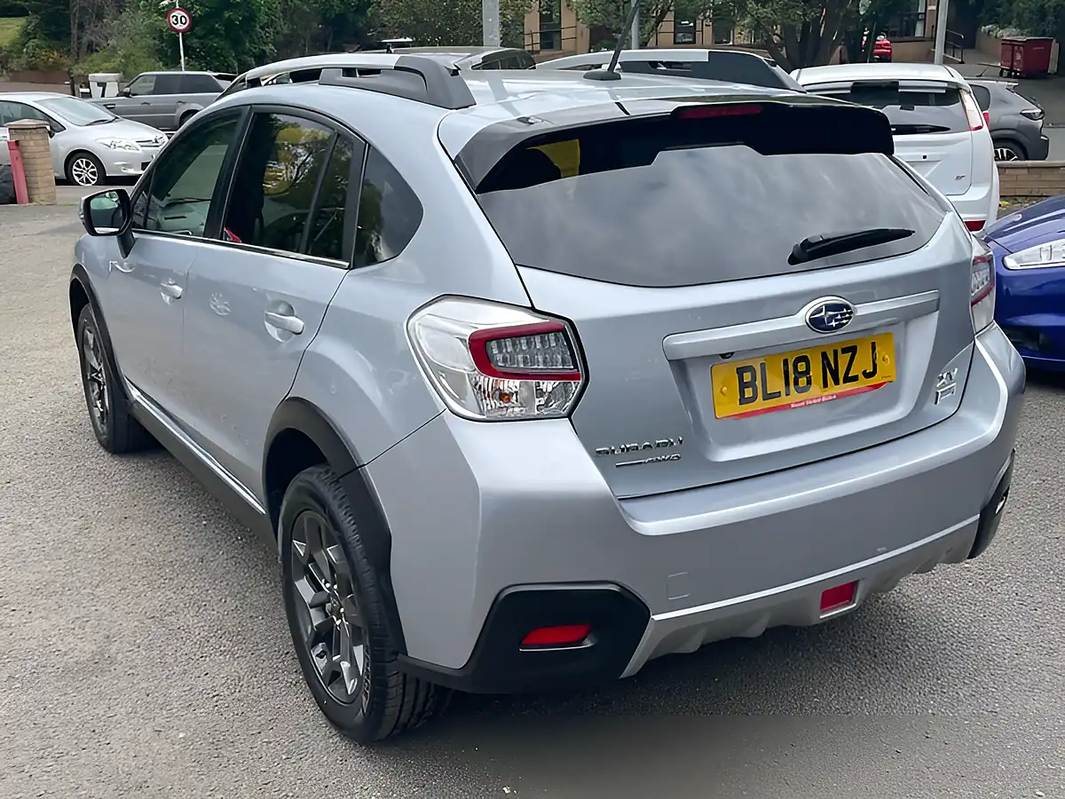 Used 2018 Subaru Xv Se Premium Silver - Interior and Exterior details 6