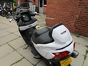 Used 2018 Suzuki AN650 Burgman ZL8 White - Interior and Exterior details 12