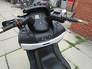 Used 2018 Suzuki AN650 ZL8 Burgman White - Interior and Exterior details 16