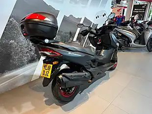 Used 2018 Suzuki Burgman 400 Black - Interior and Exterior details 8