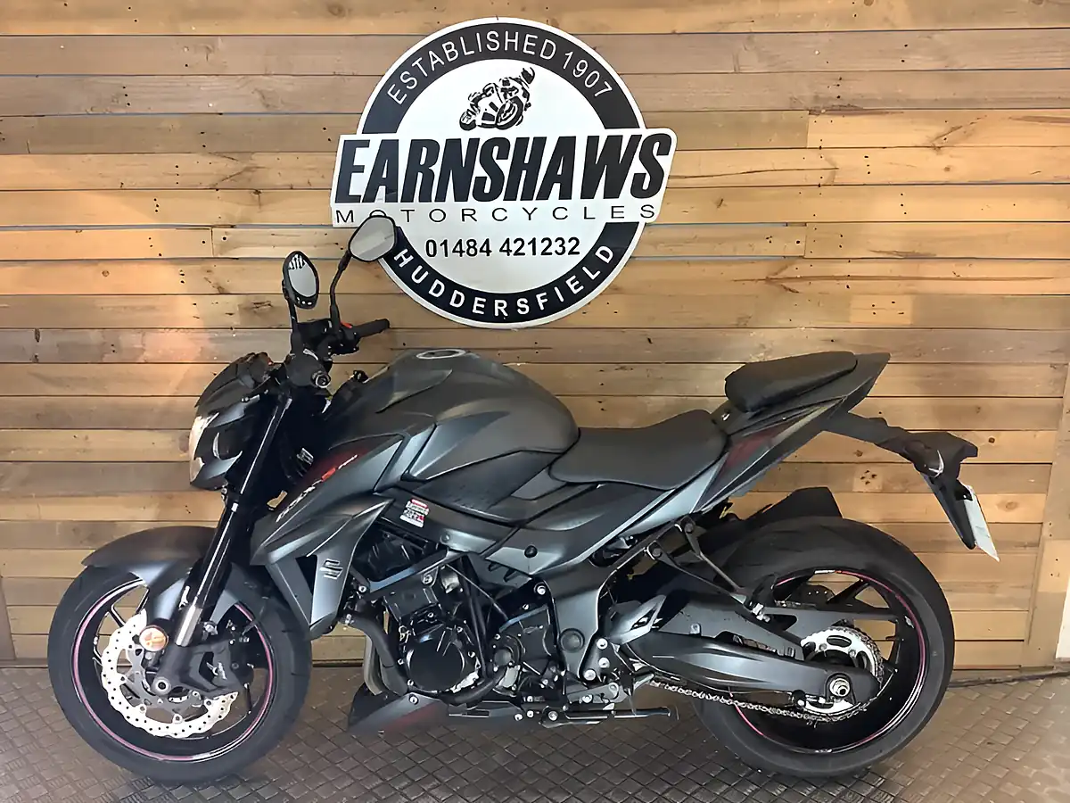 Used 2018 Suzuki Gsx Black - Interior and Exterior details 2