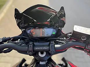Used 2018 Suzuki Gsx-S 750 AL8 Red/Black - Interior and Exterior details 10