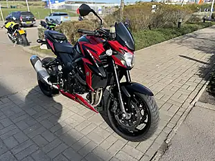 Used 2018 Suzuki Gsx-S 750 AL8 Red/Black - Interior and Exterior details 3