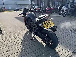 Used 2018 Suzuki Gsx-S 750 AL8 Red/Black - Interior and Exterior details 7