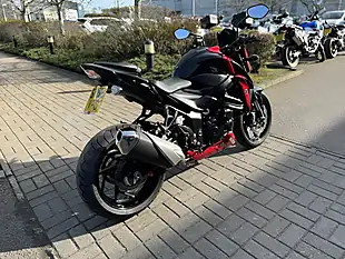 Used 2018 Suzuki Gsx-S 750 AL8 Red/Black - Interior and Exterior details 8