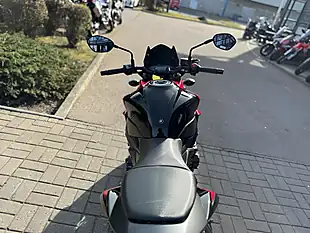 Used 2018 Suzuki Gsx-S 750 AL8 Red/Black - Interior and Exterior details 9