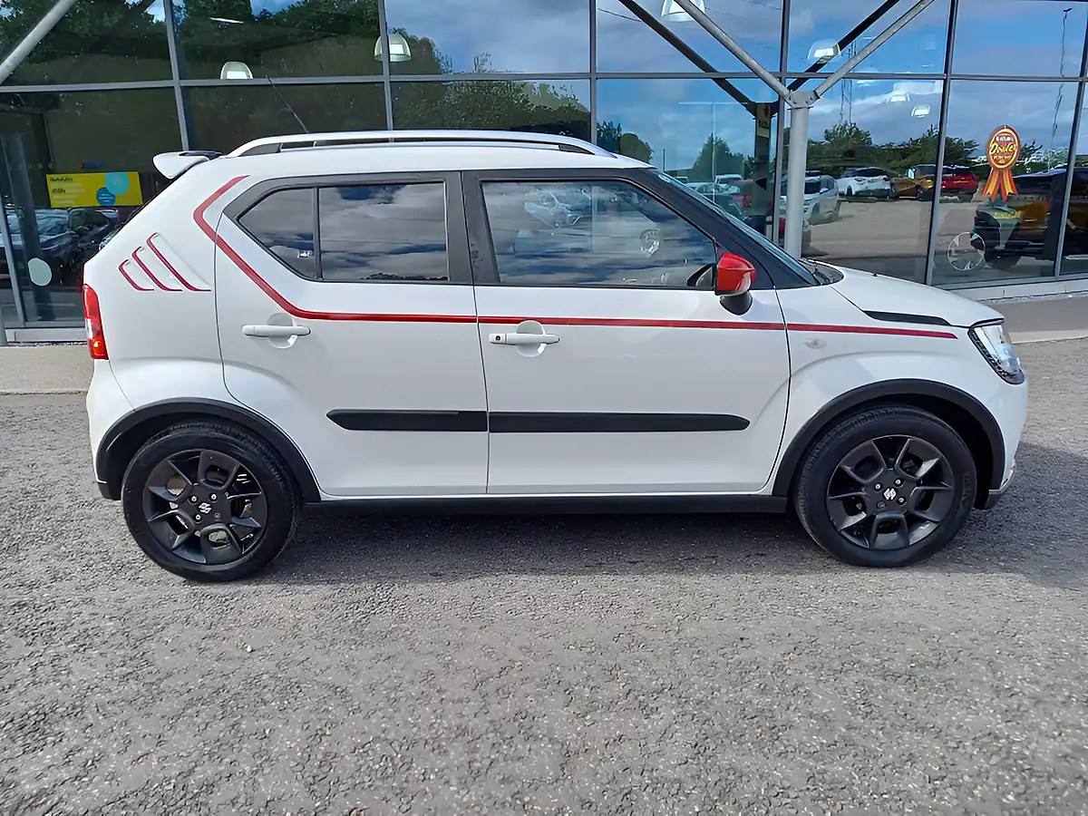 Used 2018 Suzuki Ignis Adventure White - Interior and Exterior details 9