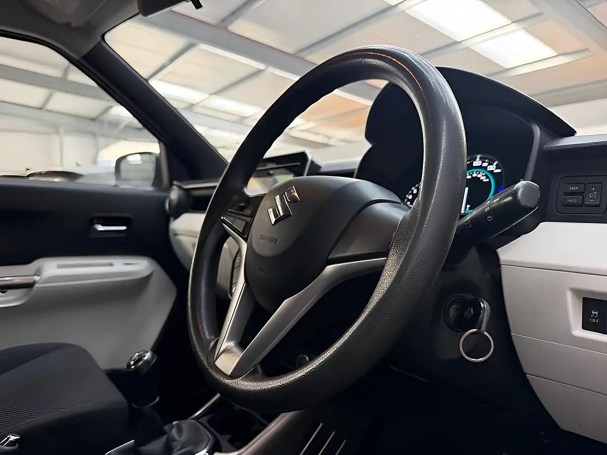 Used 2018 Suzuki Ignis Sz-T Blue - Interior and Exterior details 14