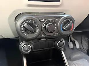 Used 2018 Suzuki Ignis Sz-T Blue - Interior and Exterior details 19