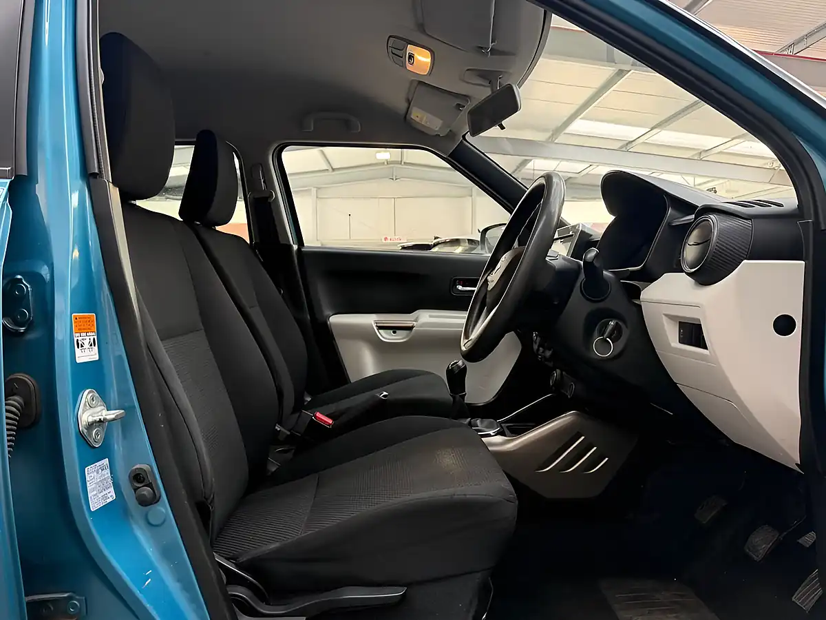Used 2018 Suzuki Ignis Sz-T Blue - Interior and Exterior details 5