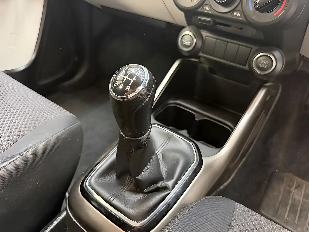 Used 2018 Suzuki Ignis Sz-T Blue - Interior and Exterior details 8