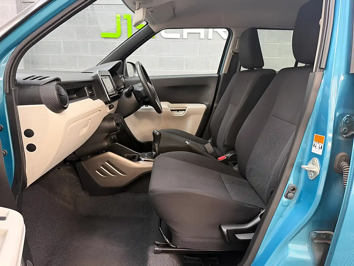 Used 2018 Suzuki Ignis Sz-T Blue - Interior and Exterior details 9
