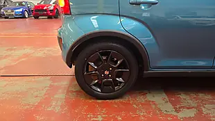 Used 2018 Suzuki Ignis Sz-T Blue - Interior and Exterior details 19