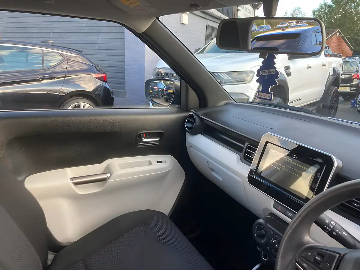 Used 2018 Suzuki Ignis Sz-T Blue - Interior and Exterior details 18