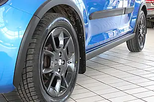Used 2018 Suzuki Ignis Sz-T Blue - Interior and Exterior details 6