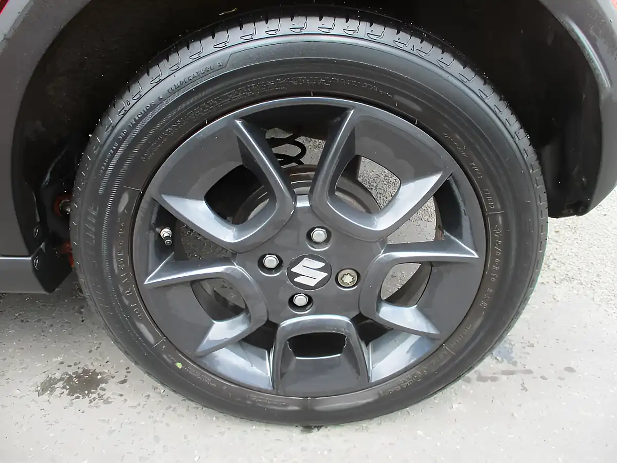 Used 2018 Suzuki Ignis Sz-T Orange - Interior and Exterior details 10