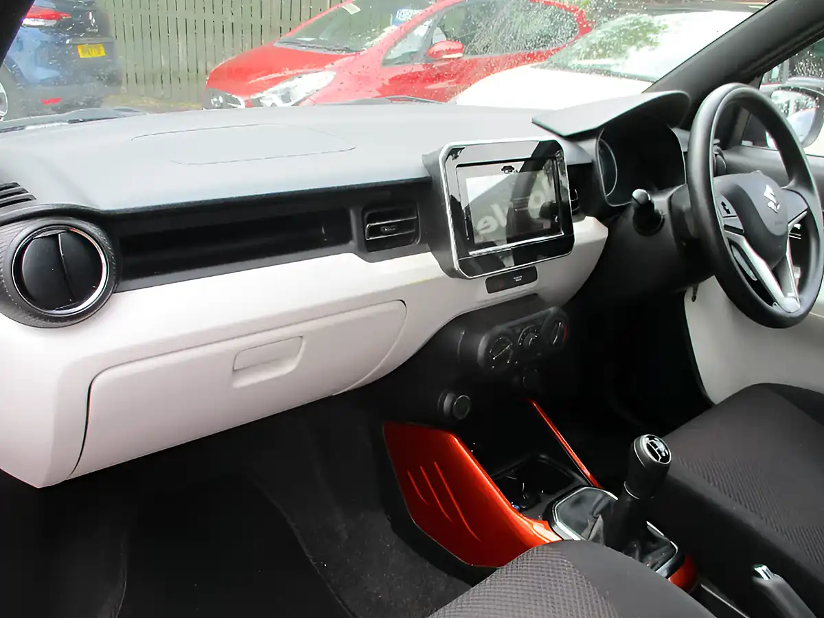 Used 2018 Suzuki Ignis Sz-T Orange - Interior and Exterior details 17