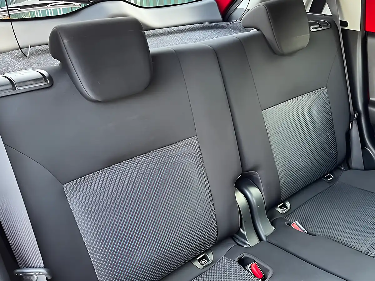 Used 2018 Suzuki Ignis Sz-T Red - Interior and Exterior details 16