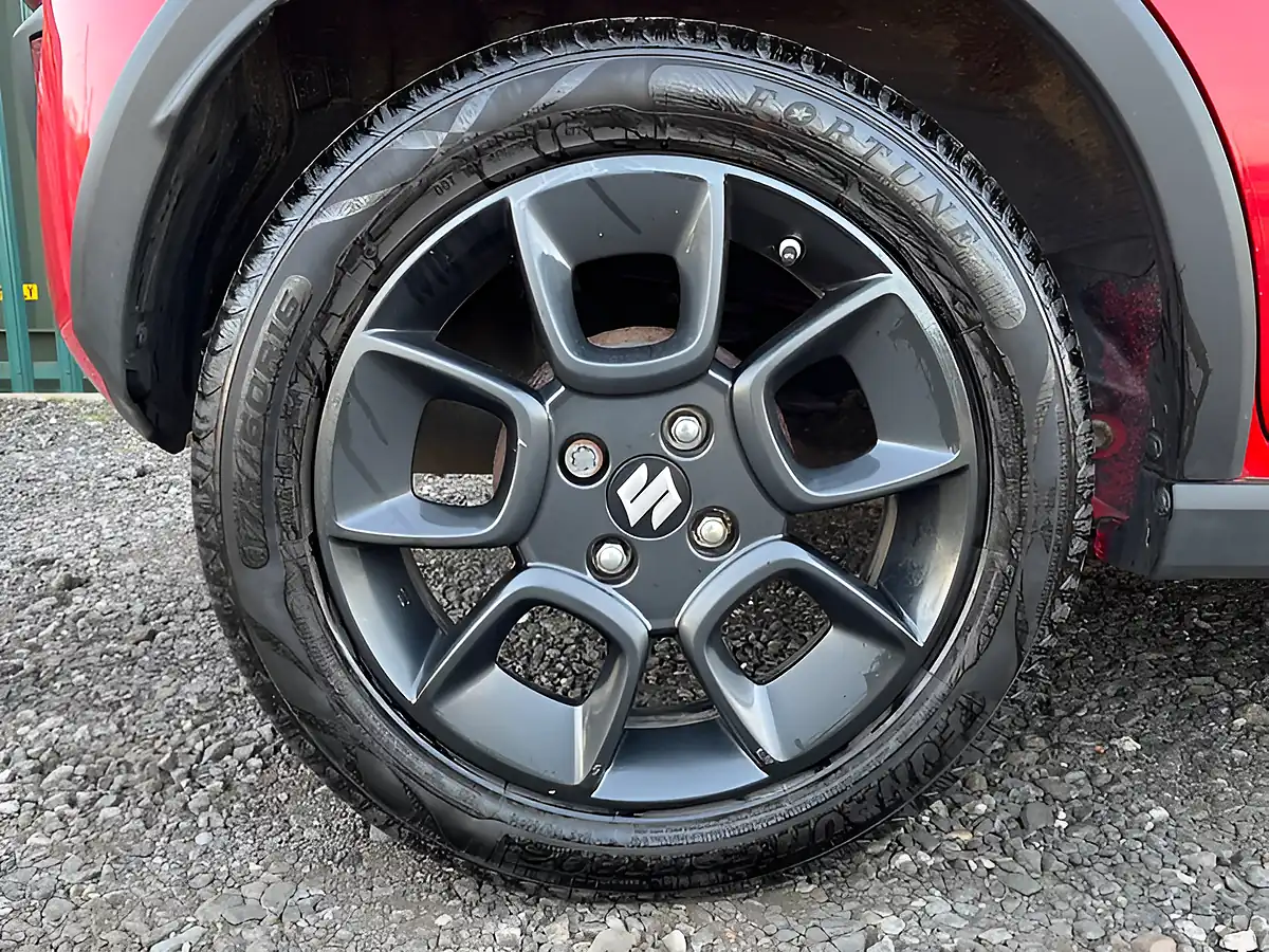 Used 2018 Suzuki Ignis Sz-T Red - Interior and Exterior details 19