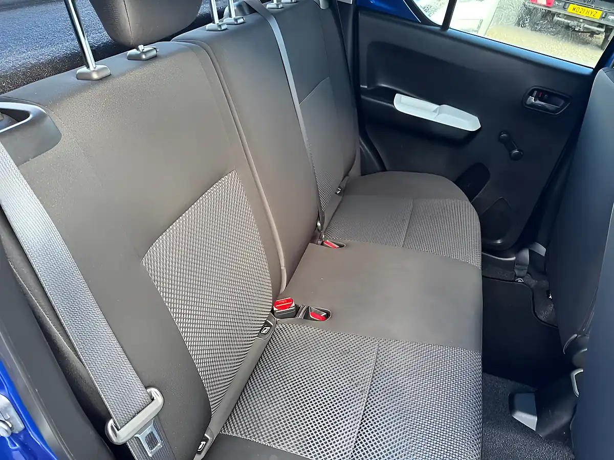 Used 2018 Suzuki Ignis SZ3 Blue - Interior and Exterior details 18