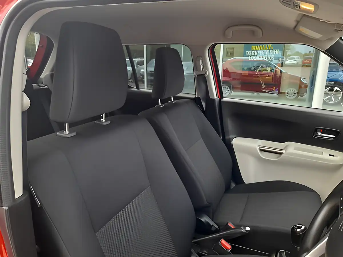 Used 2018 Suzuki Ignis SZ3 Red/Black - Interior and Exterior details 13