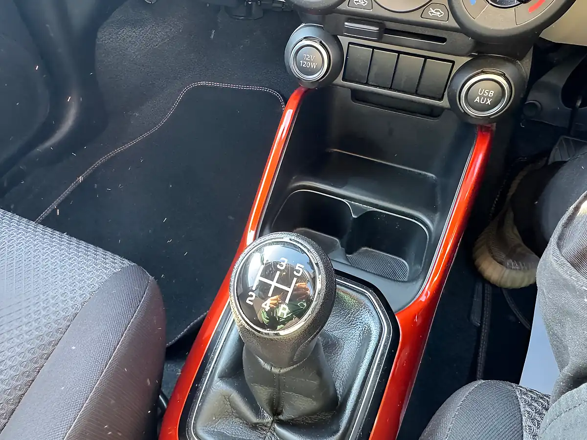 Used 2018 Suzuki Ignis SZ3 White - Interior and Exterior details 5
