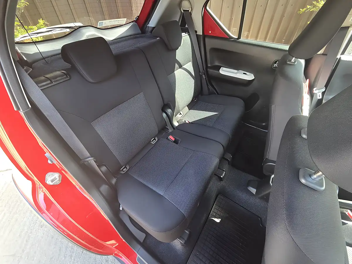 Used 2018 Suzuki Ignis SZ5 Red - Interior and Exterior details 17