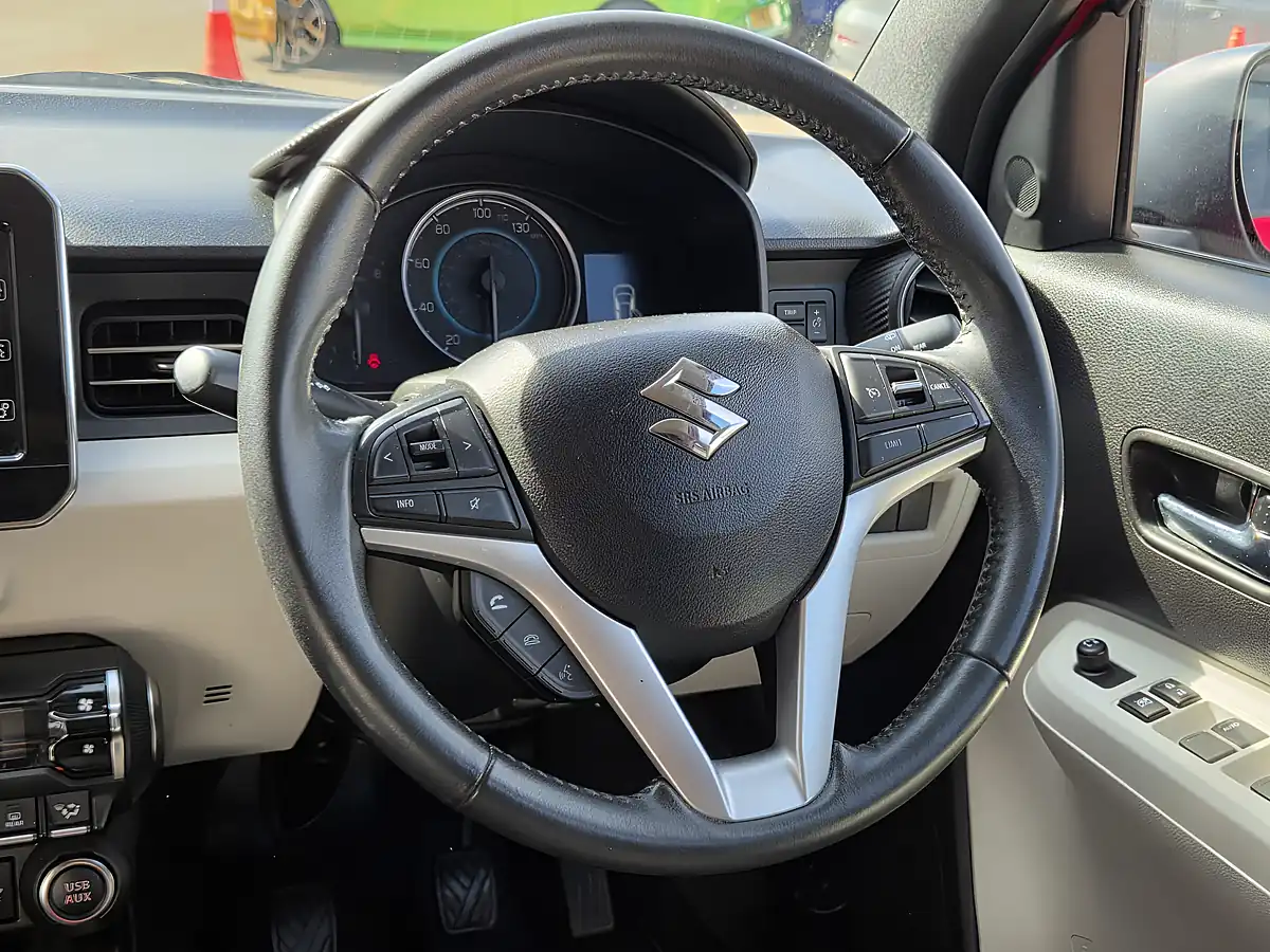 Used 2018 Suzuki Ignis SZ5 Red - Interior and Exterior details 8
