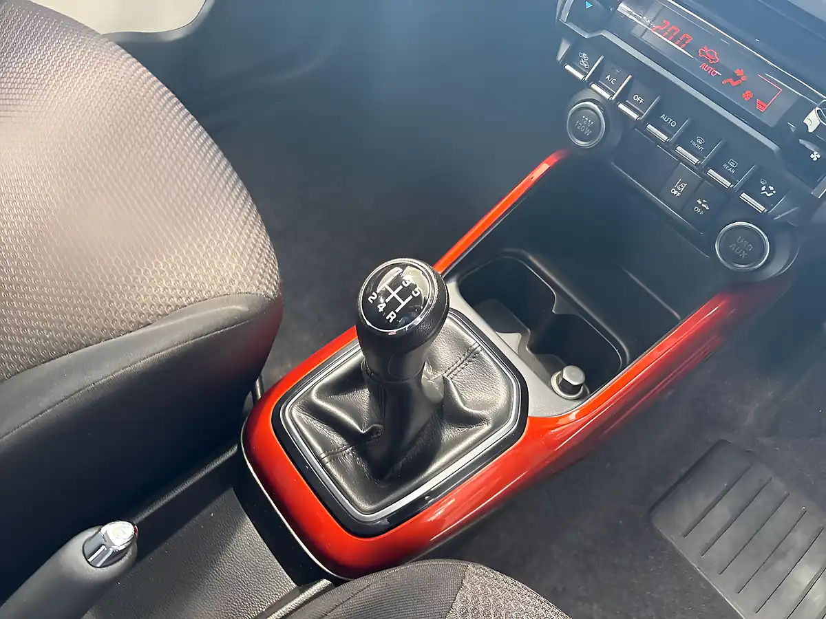 Used 2018 Suzuki Ignis SZ5 White - Interior and Exterior details 11